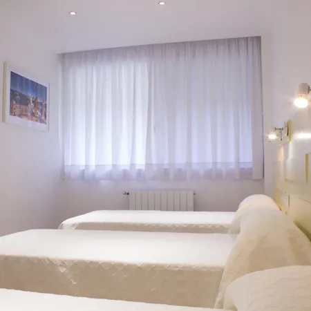 Hostal Nova Barcelona-2